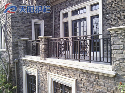 阳台铁艺围栏