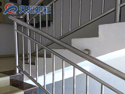 不锈钢楼梯扶手