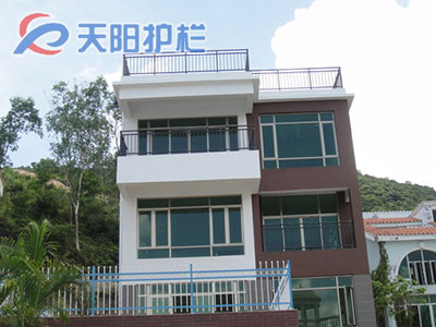 锌钢阳台护栏应用案例